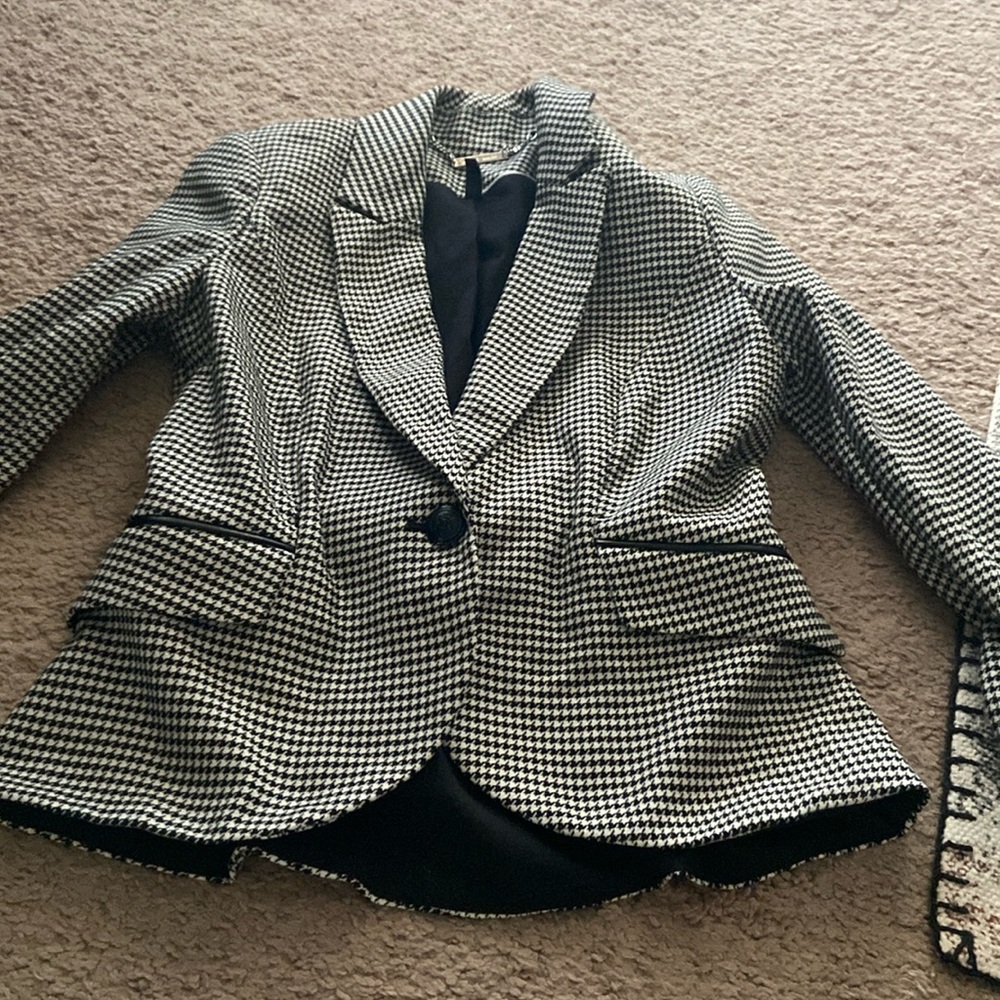 WHBM houndstooth blazer.